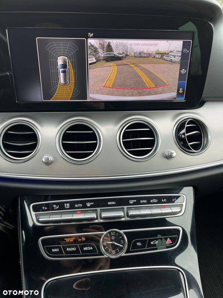 Mercedes-Benz Klasa E 220 d 9G-TRONIC - 35