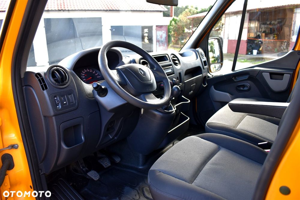 Renault MASTER doka brygadówka 7 miejsc - 17