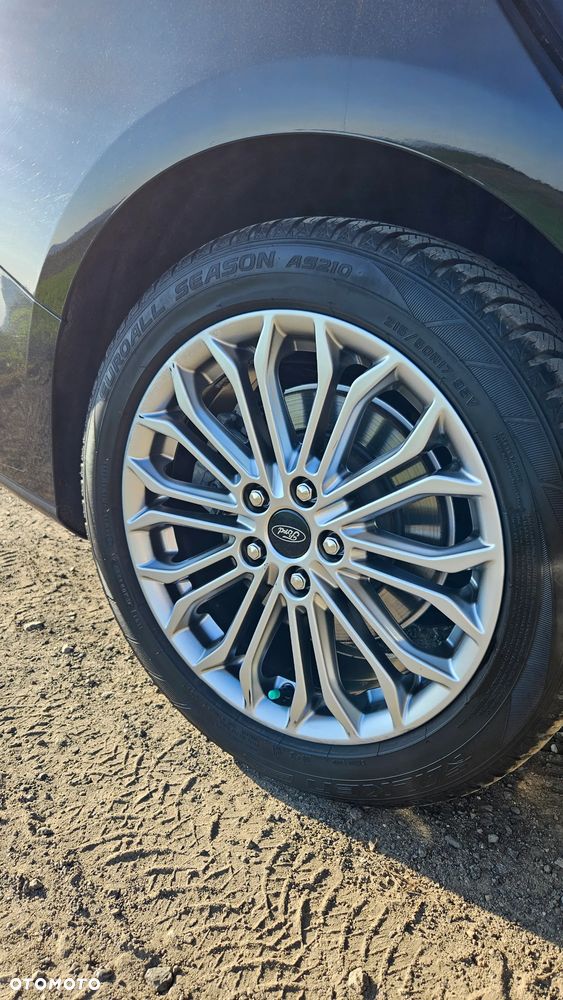 Ford Focus 1.0 EcoBoost Titanium - 11