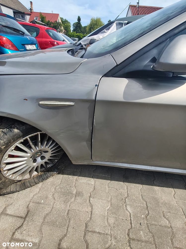 Alfa Romeo 159 2,4  JTDM  diesel na części drzwi szyba klapa lusterko silnik skrzynia fotel itp - 23