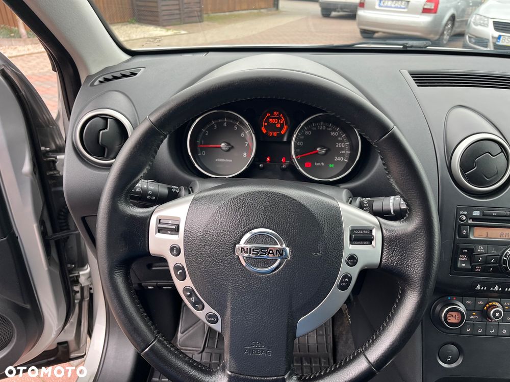 Nissan Qashqai 1.6 visia - 23