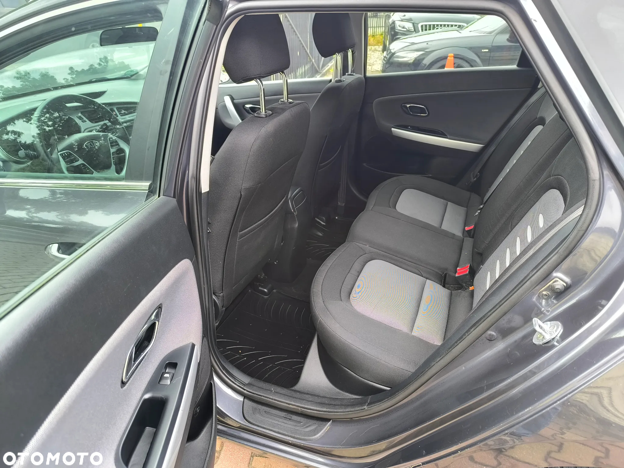 Kia Ceed 1.6 CRDi 128 SW Vision - 11