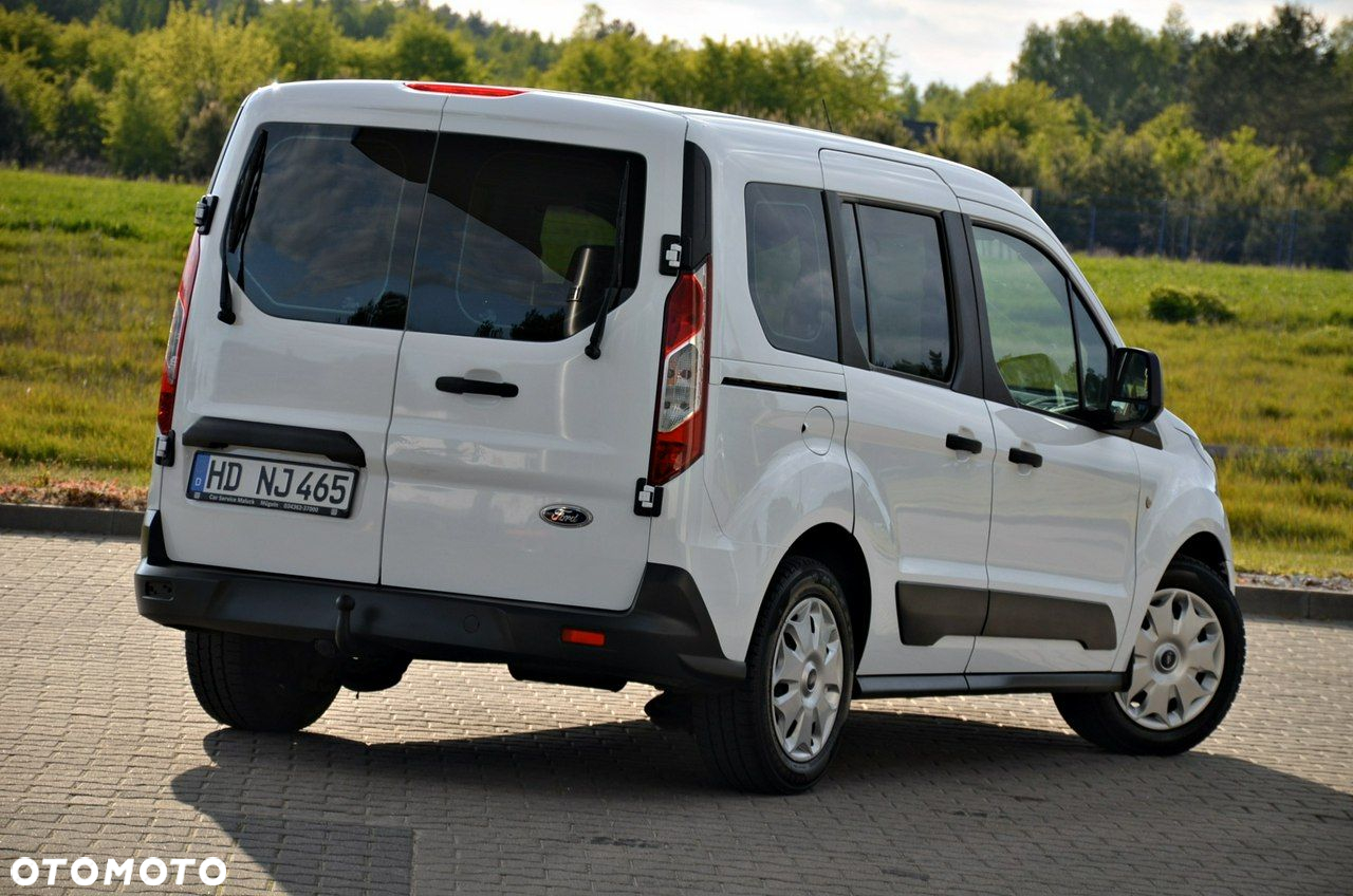 Ford Transit Connect - 9