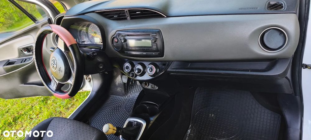 Toyota Yaris 1.0 Sol - 7