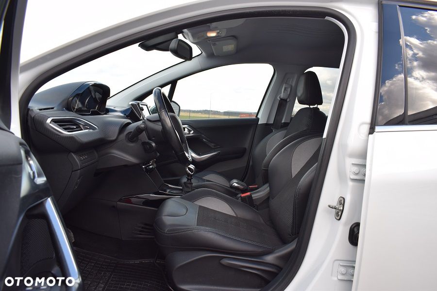 Peugeot 2008 PureTech 130 Stop&Start Allure - 6