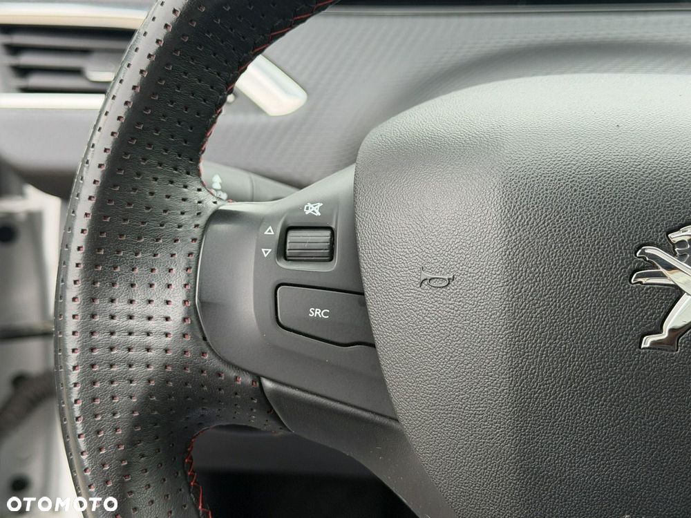 Peugeot 2008 PureTech 110 Stop&Start GT-Line Edition - 23