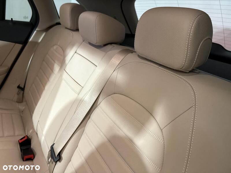Mercedes-Benz GLC - 20