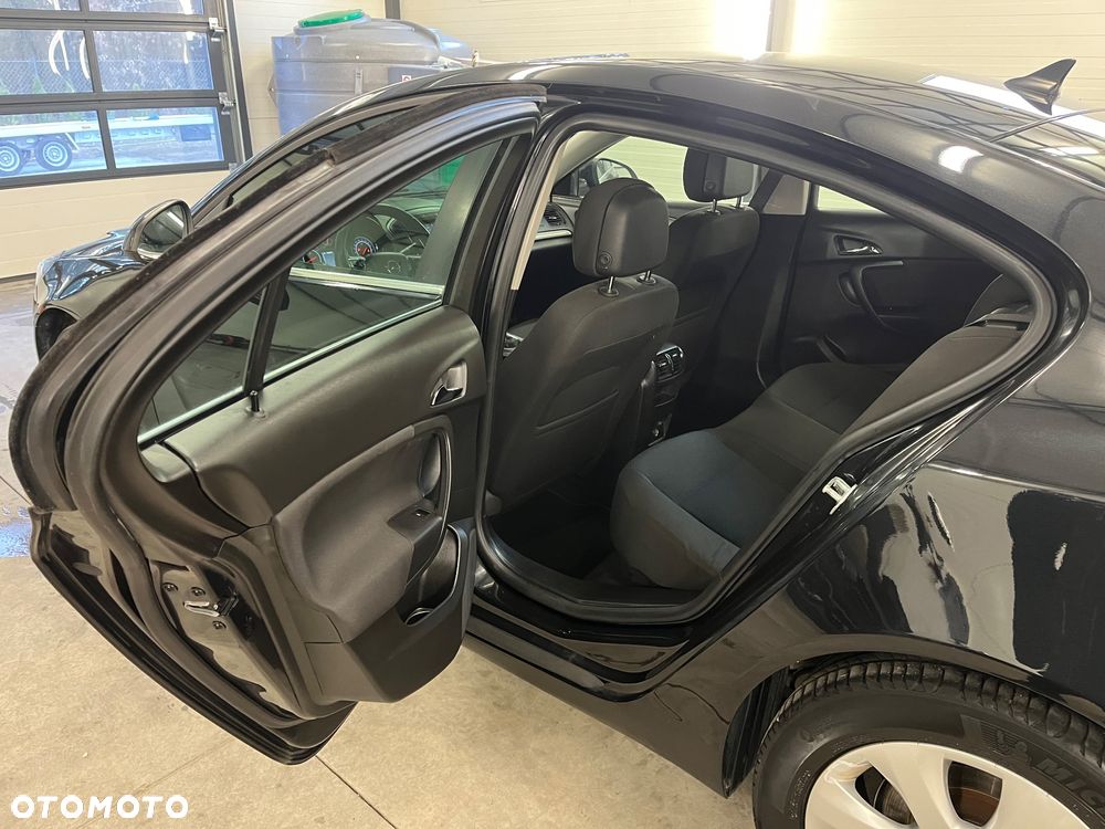 Opel Insignia 2.0 CDTI Design Edition - 17