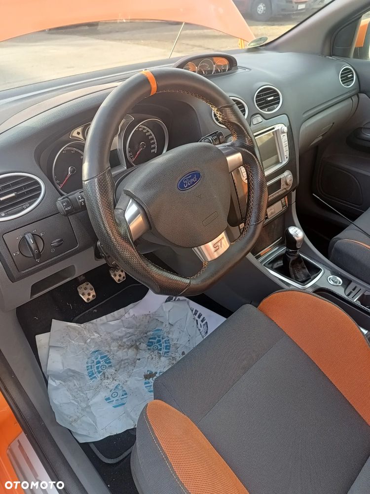 Ford Focus - 14