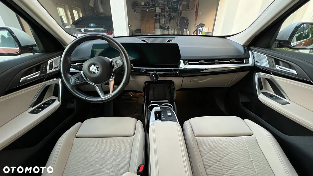 BMW X1 sDrive18i xLine - 33