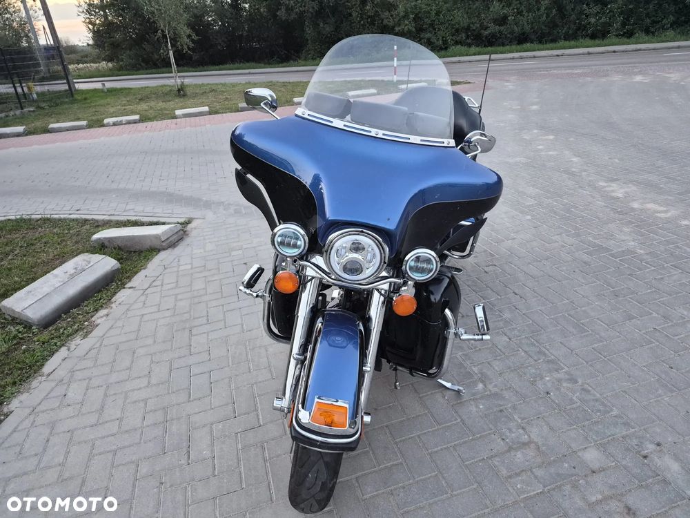 Harley-Davidson FLHTCU Ultra - 2