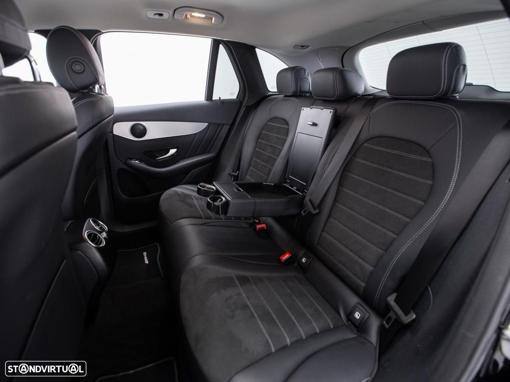 Mercedes-Benz GLC 300 de 4Matic 9G-TRONIC AMG Line — fotografia 9