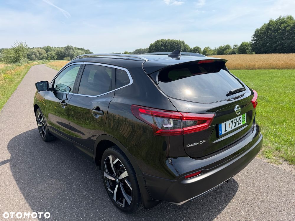 Nissan Qashqai 1.2 DIG-T Xtronic TEKNA+ - 4