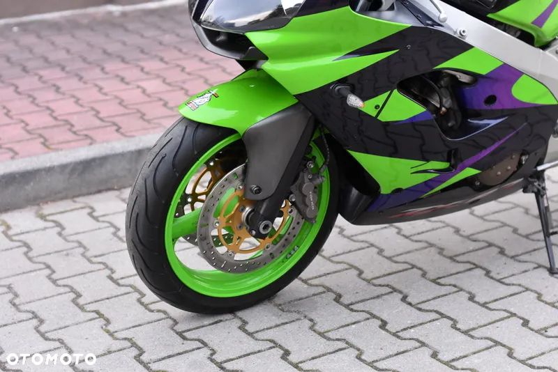 Kawasaki Ninja - 25