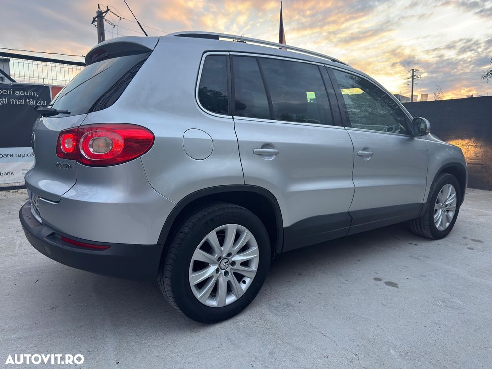Volkswagen Tiguan 2.0 TDI 4Motion DSG Sport & Style - 3