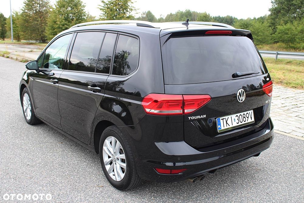 Volkswagen Touran 2.0 TDI SCR Highline - 12