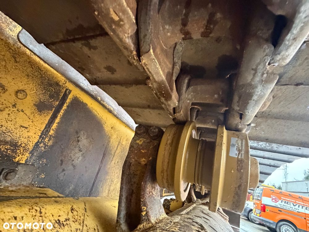 Komatsu D65PXi-18  D6T/D61/D6N - 12