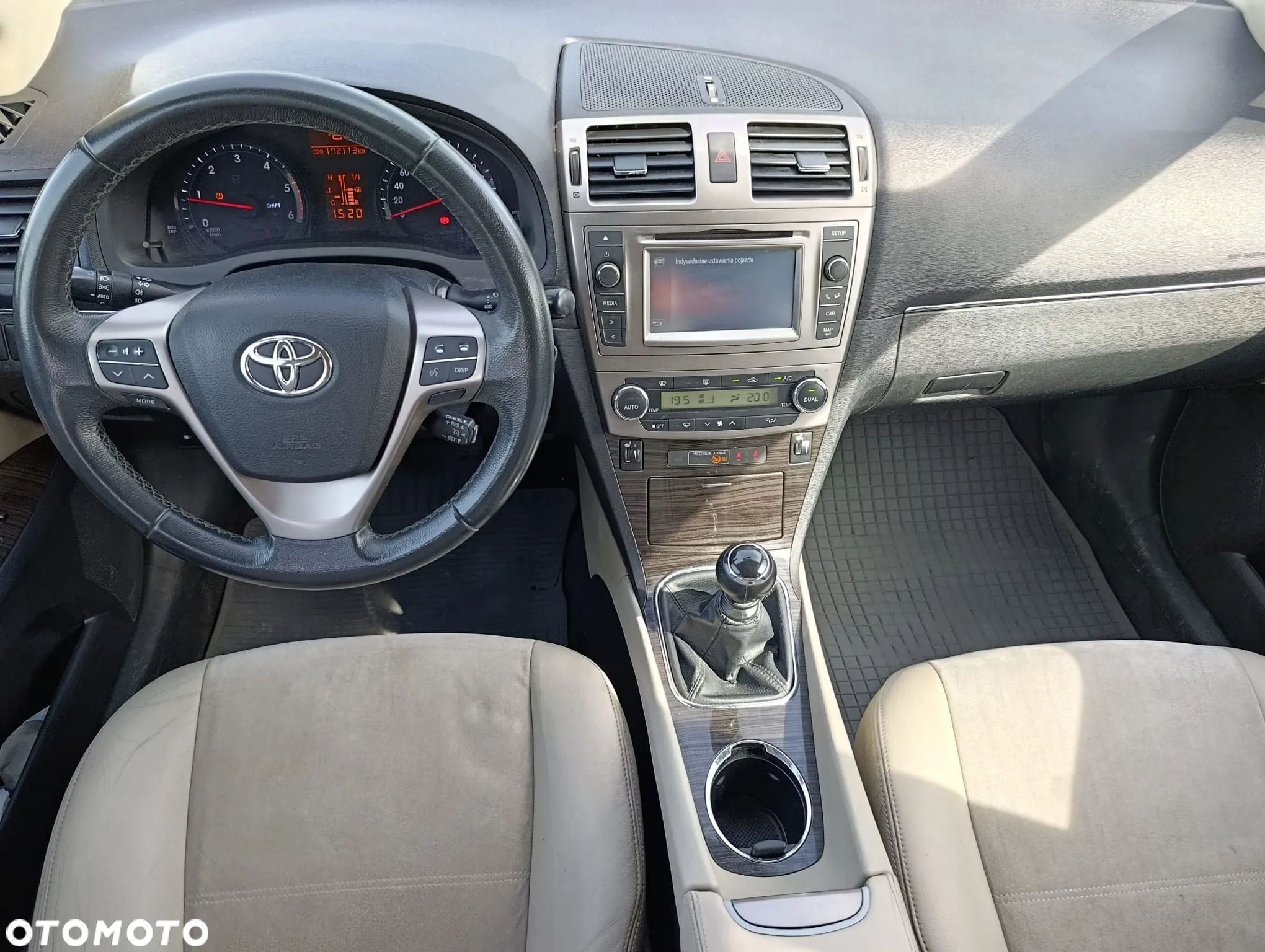 Toyota Avensis 2.2 D-4D Prestige - 11