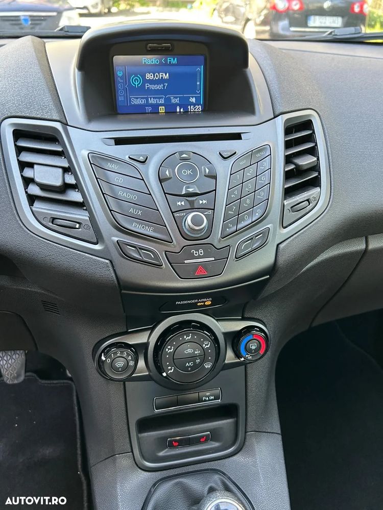 Ford Fiesta 1.5 TDCi Titanium - 4