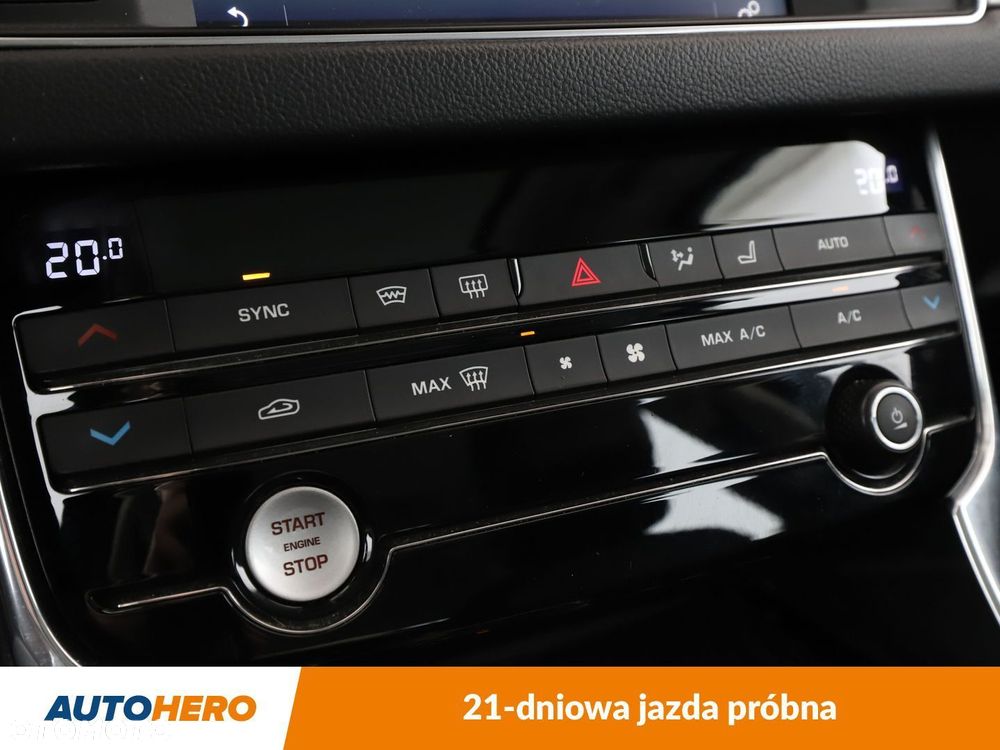 Jaguar XF - 26