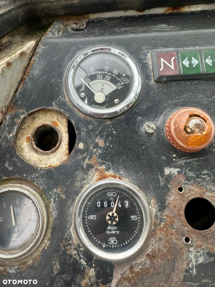 Inny Schaeff SKL 830 - 3