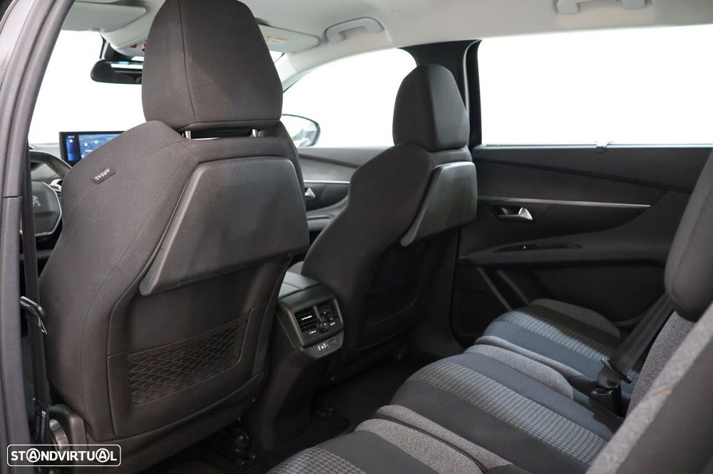 Peugeot 5008 1.5 BlueHDi Active Pack EAT8 - 8