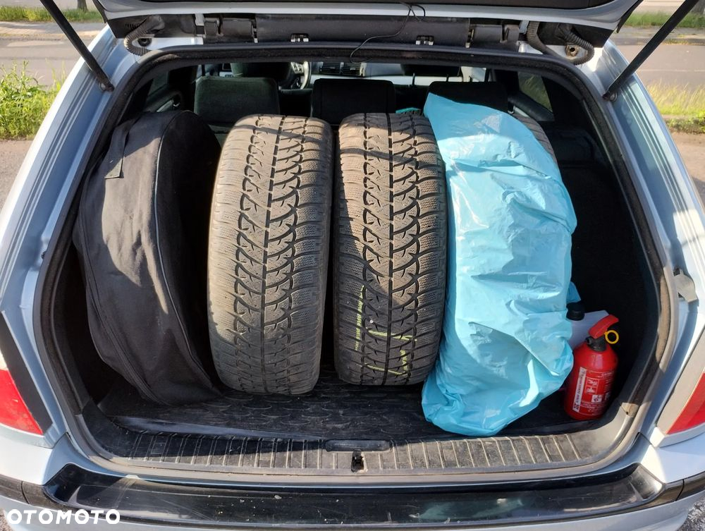 BMW Seria 3 318i - 13