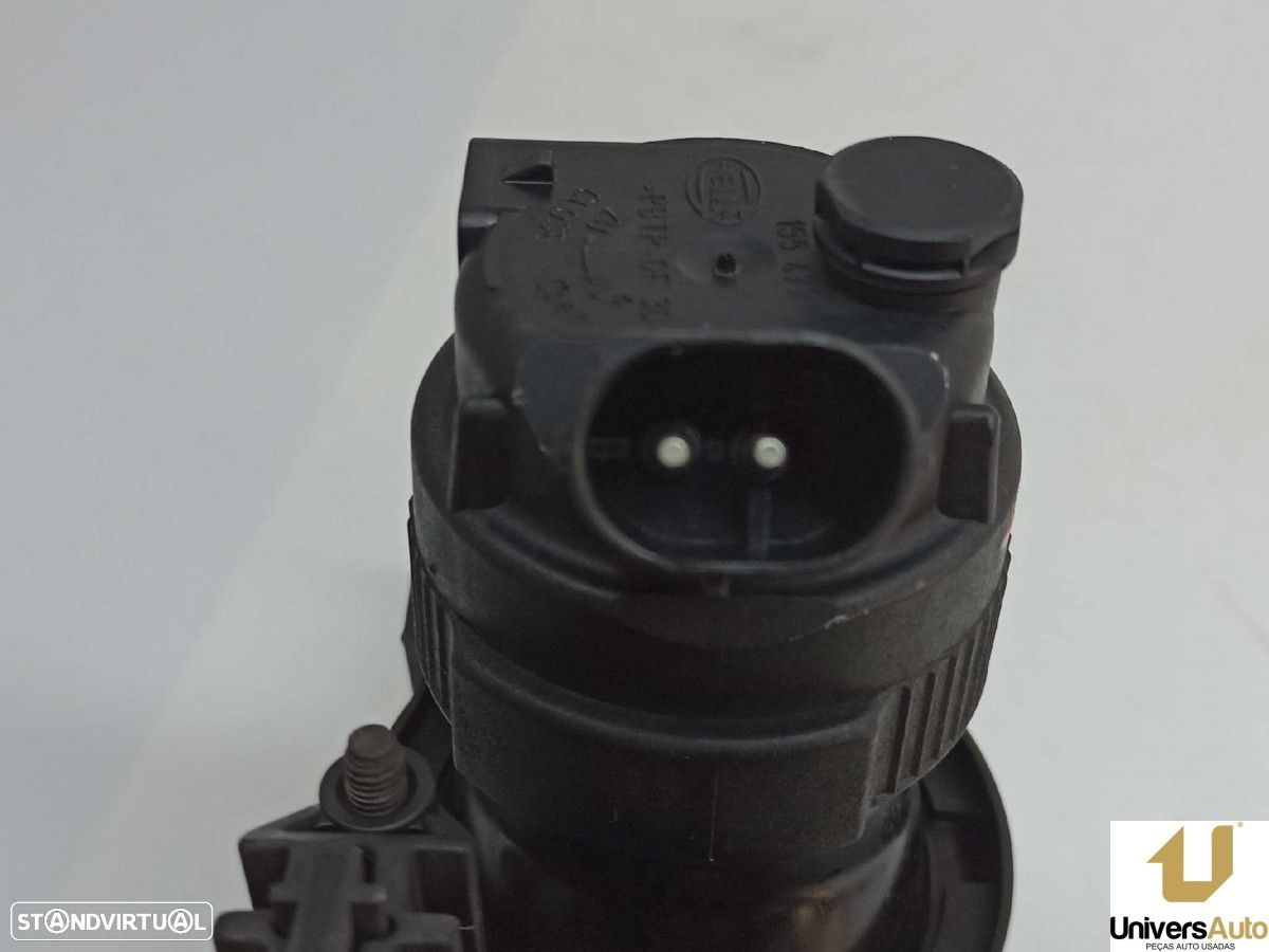 FAROL DE NEVOEIRO DIREITO BMW SERIE 7 (E65/E66) 740D - 7