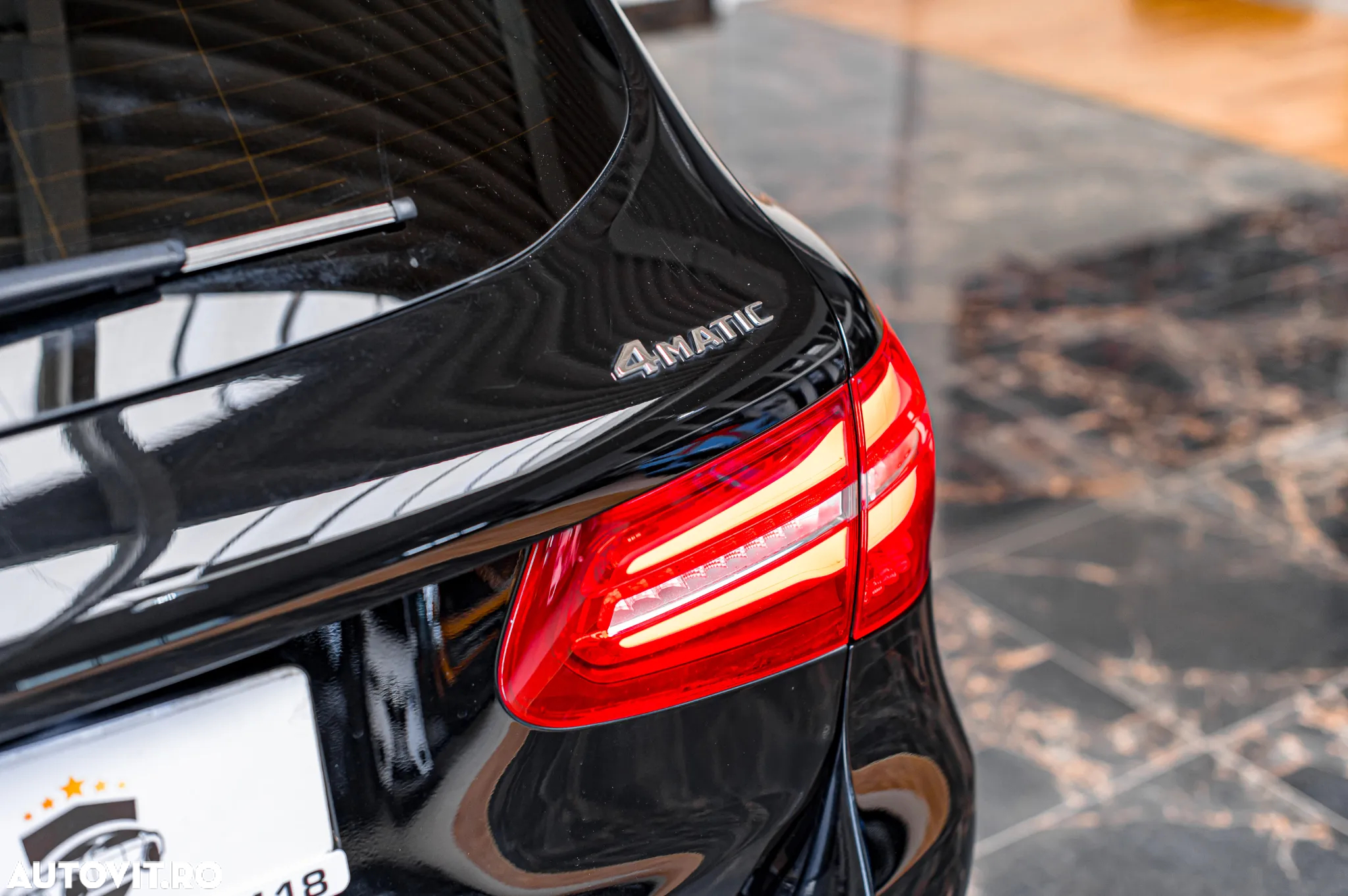 Mercedes-Benz GLC 220 d 4Matic 9G-TRONIC - 28
