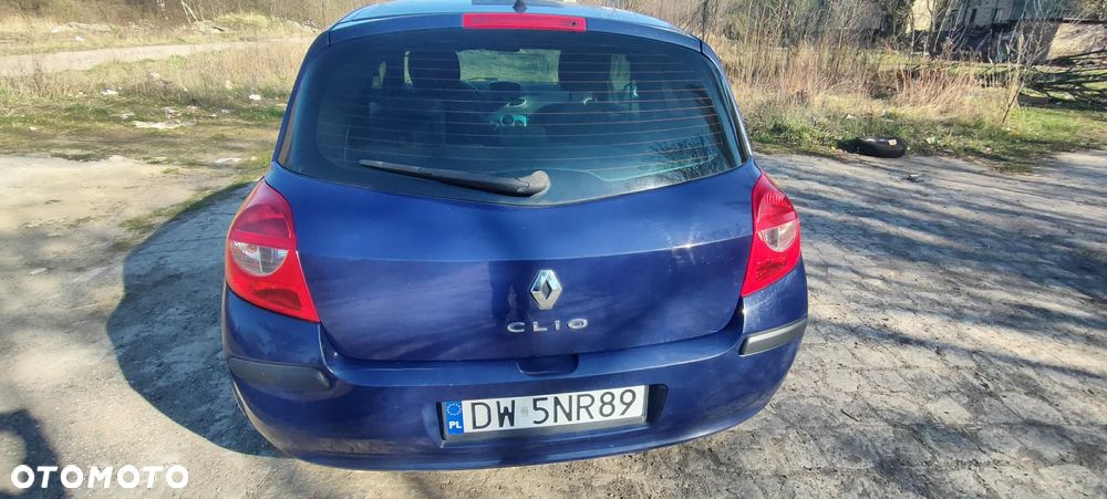 Renault Clio 1.2 16V Authentique - 5