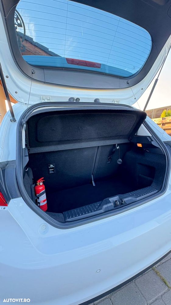 Ford Fiesta 1.0 EcoBoost Powershift Trend - 16