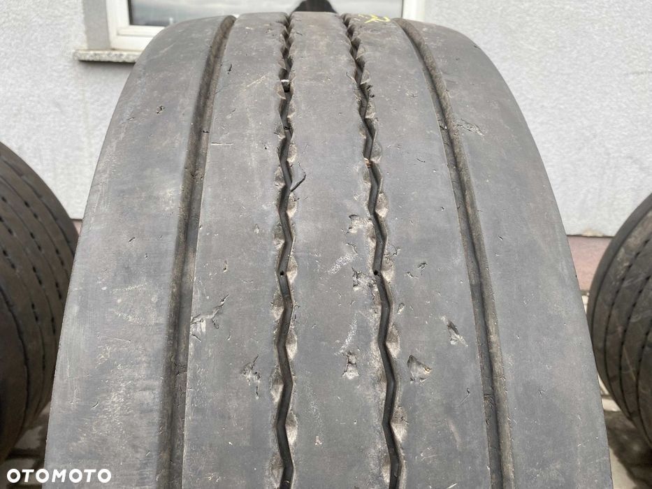 385/65R22.5 Opona CONTINENTAL HYBRID HT3 11-12mm Naczepa HT 3 - 4