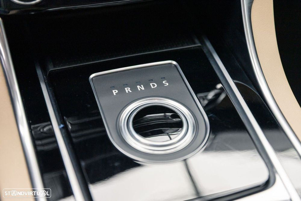 Jaguar XE 2.0 D Prestige Aut. - 40