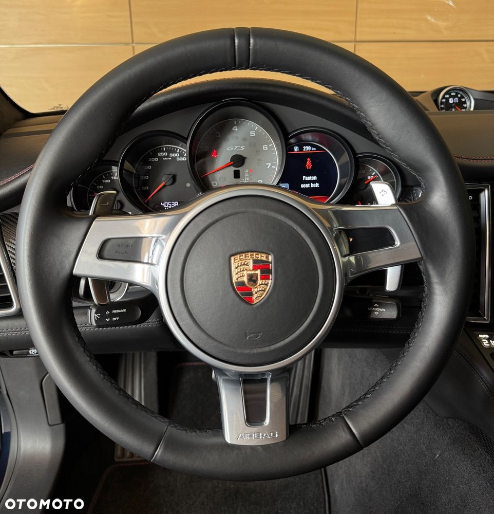 Porsche Panamera GTS - 16