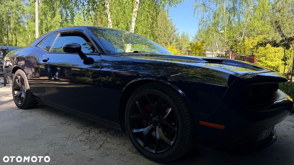 Dodge Challenger - 4