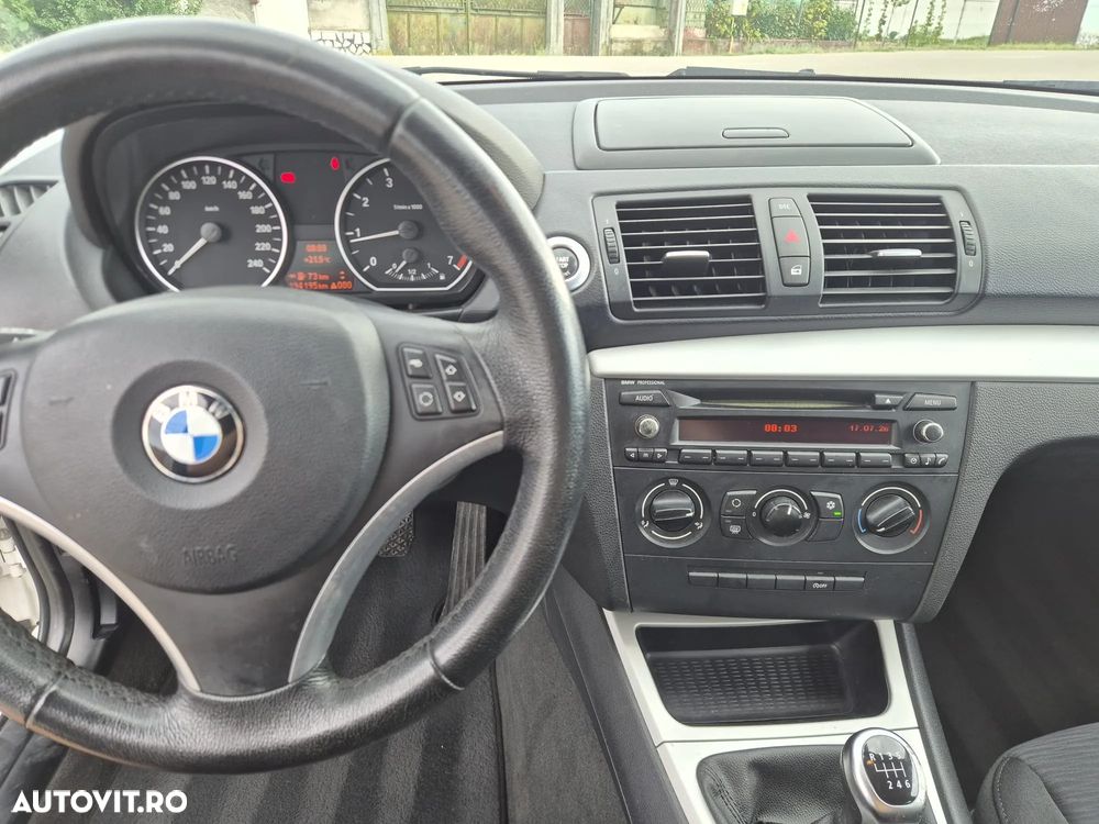 BMW Seria 1 116i - 5