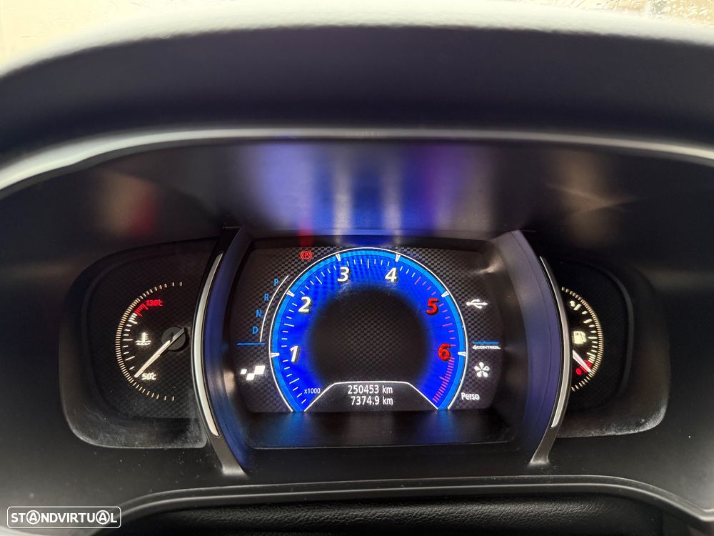 Renault Mégane Sport Tourer 1.6 dCi GT EDC - 14