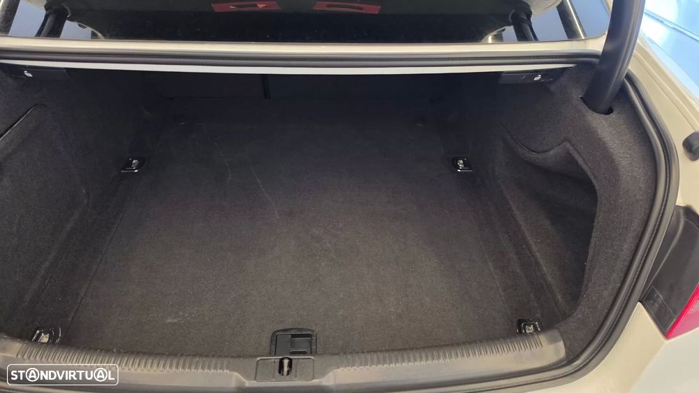 Audi A5 2.7 TDi S-line - 29