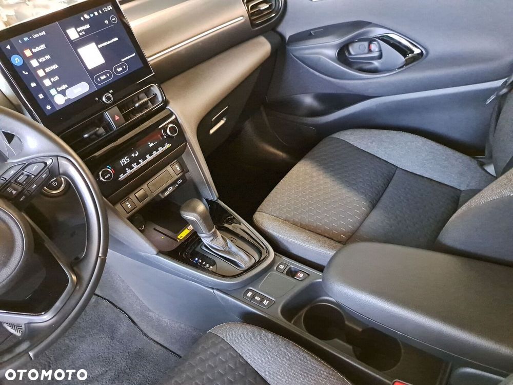 Toyota Yaris Cross Hybrid 1.5 Style - 28