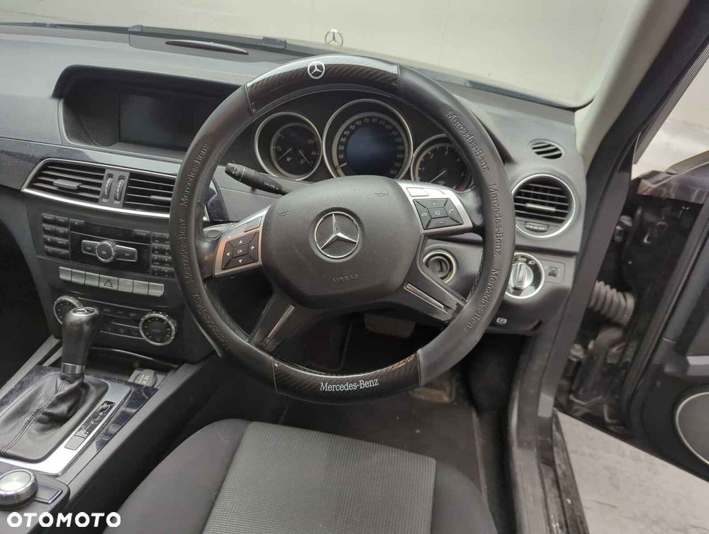 Mercedes-Benz Klasa C 220 CDI DPF (BlueEFFICIENCY) 7G-TRONIC - 10