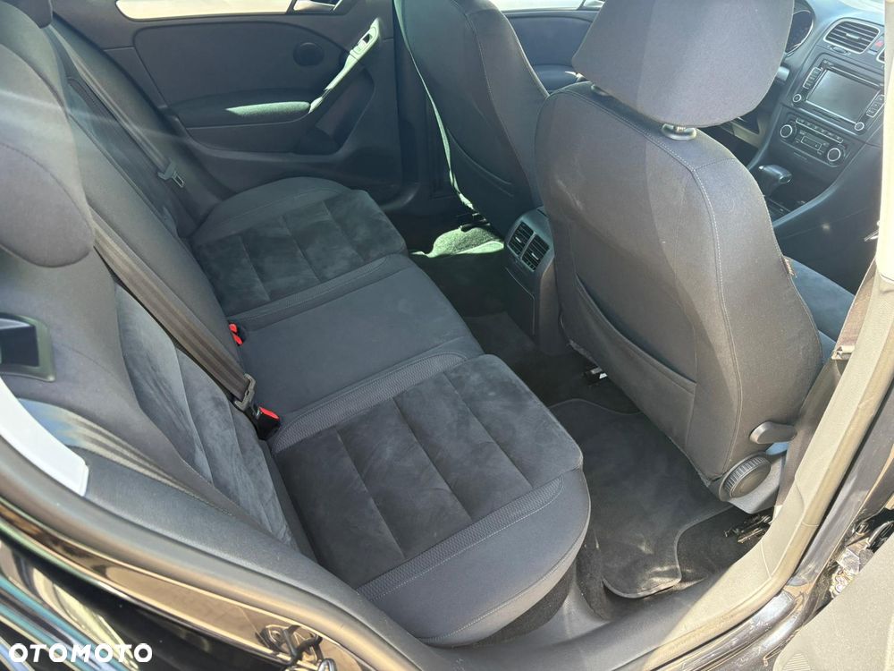 Volkswagen Golf 2.0 TDI DPF DSG Highline - 13