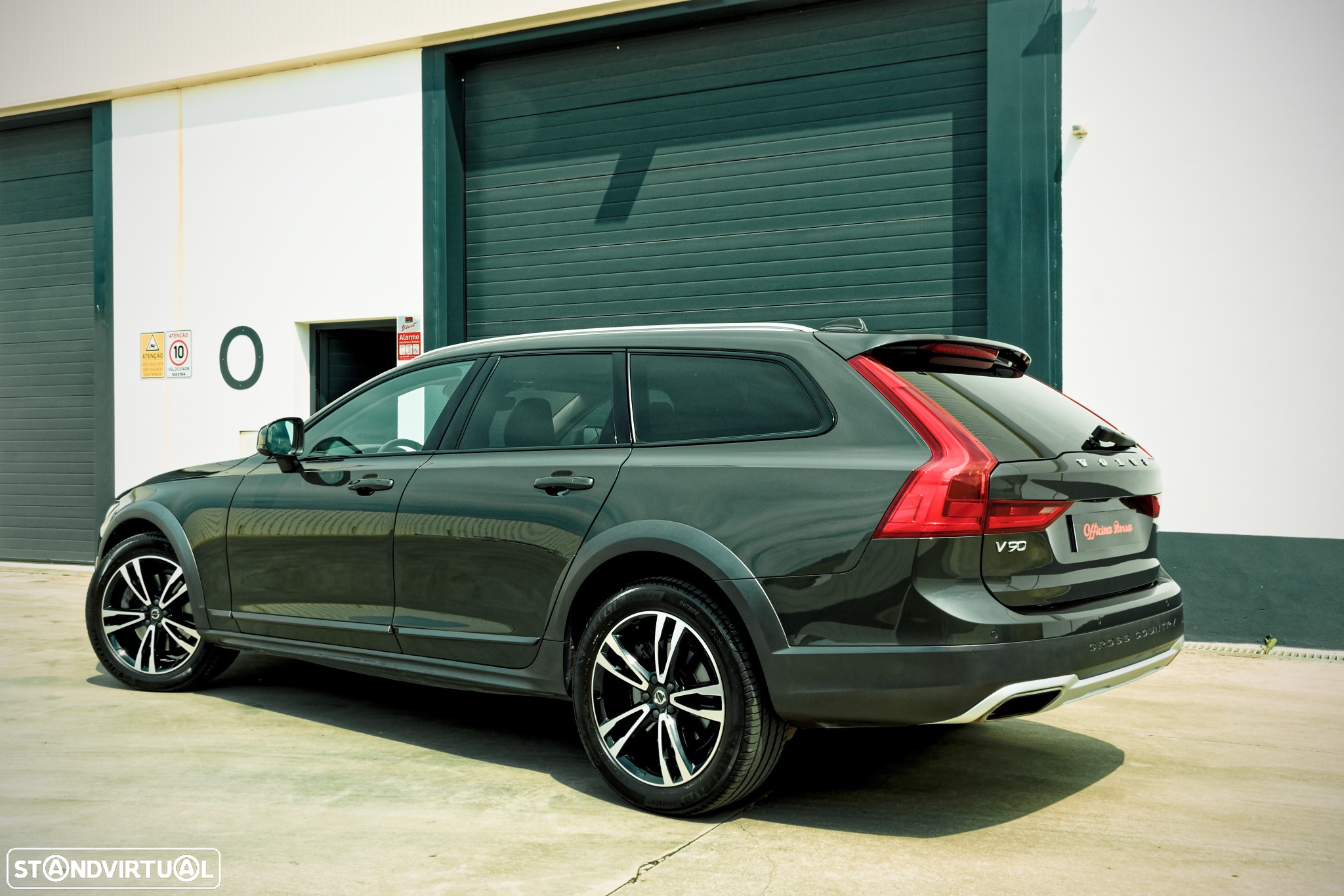 Volvo V90 Cross Country 2.0 D5 Pro AWD Geartronic - 6