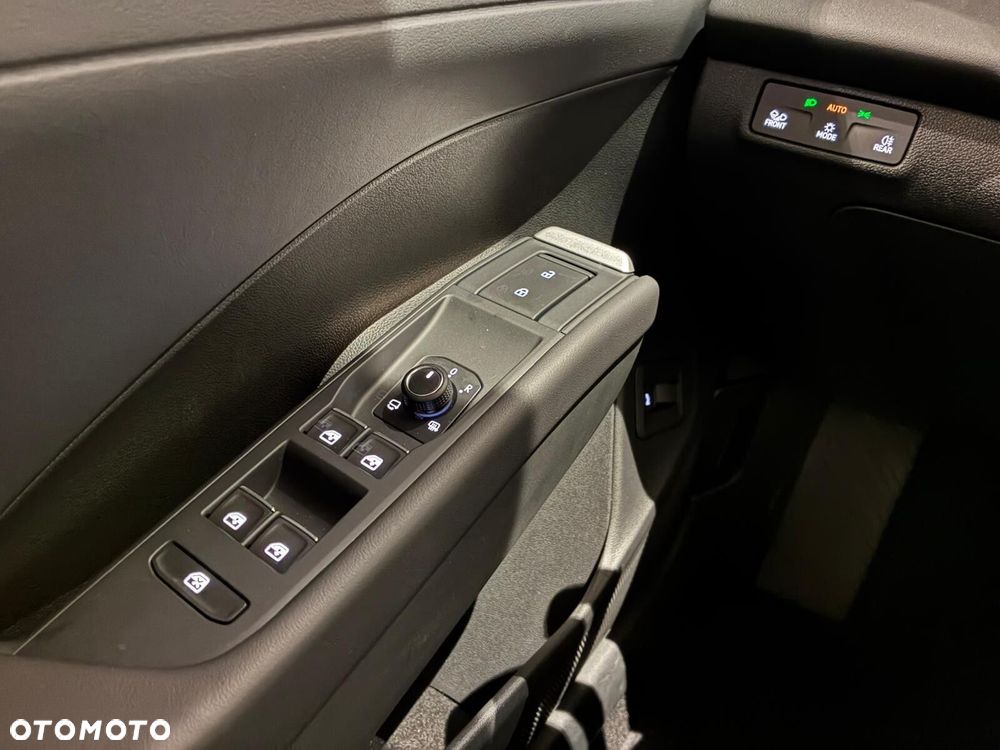 Volkswagen T-Roc - 19