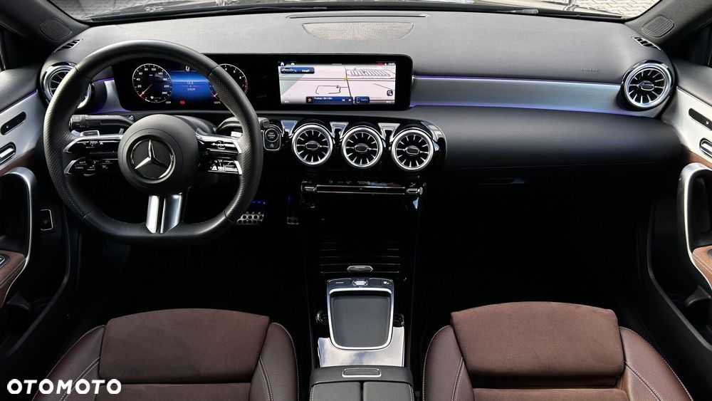 Mercedes-Benz Klasa A 200 AMG Line 7G-DCT - 14