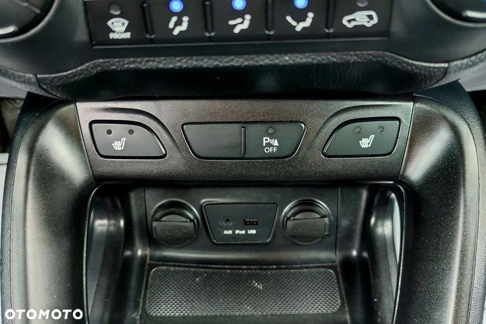 Hyundai ix35 1.7 CRDi 2WD blue Style - 14