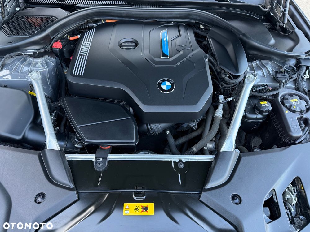 BMW Seria 5 530e M Sport sport - 10