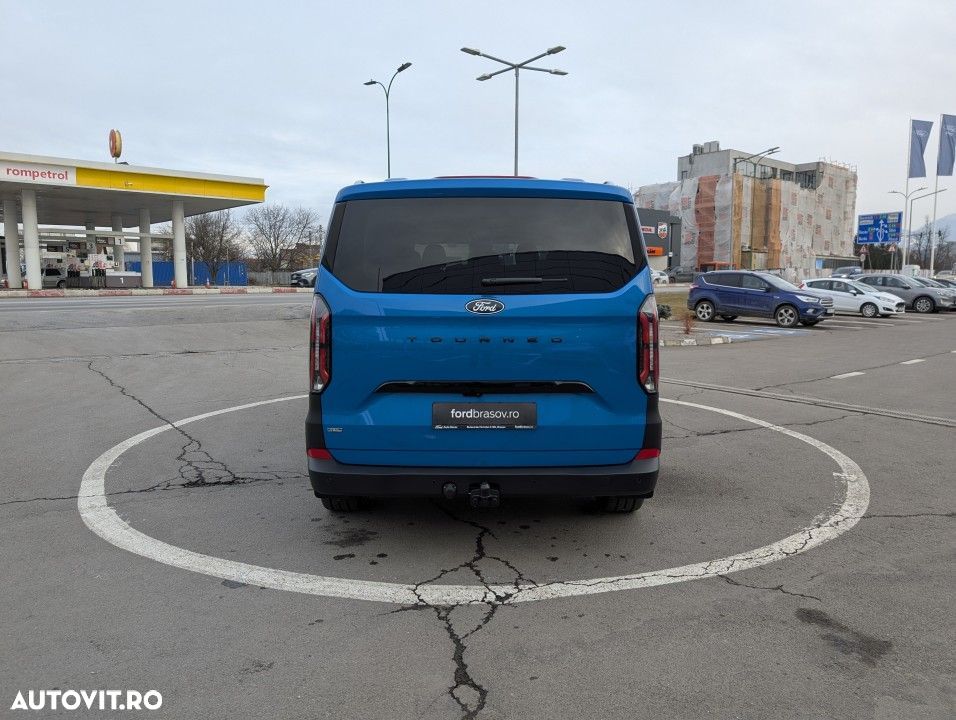 Ford Tourneo Custom - 6