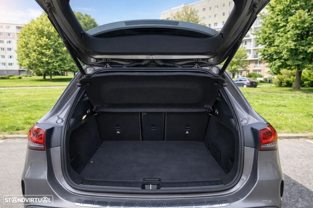 Mercedes-Benz EQA 300 4Matic AMG Line - 8