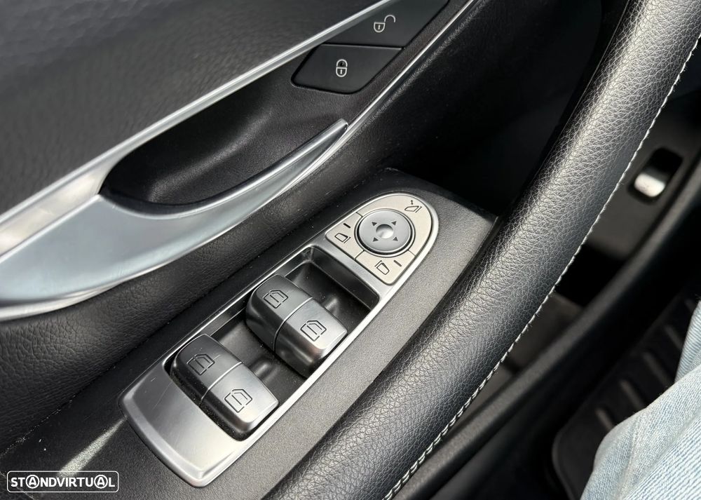 Mercedes-Benz E 220 d AMG Line Aut. - 28