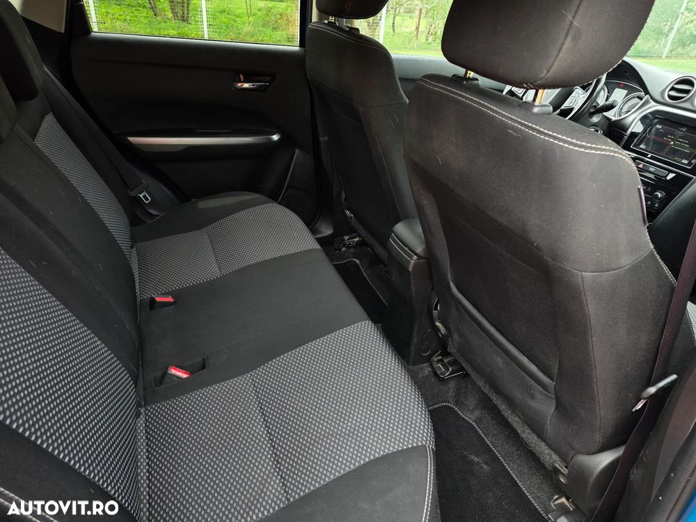 Suzuki Vitara 1.4 Boosterjet AllGrip MHEV Passion - 16